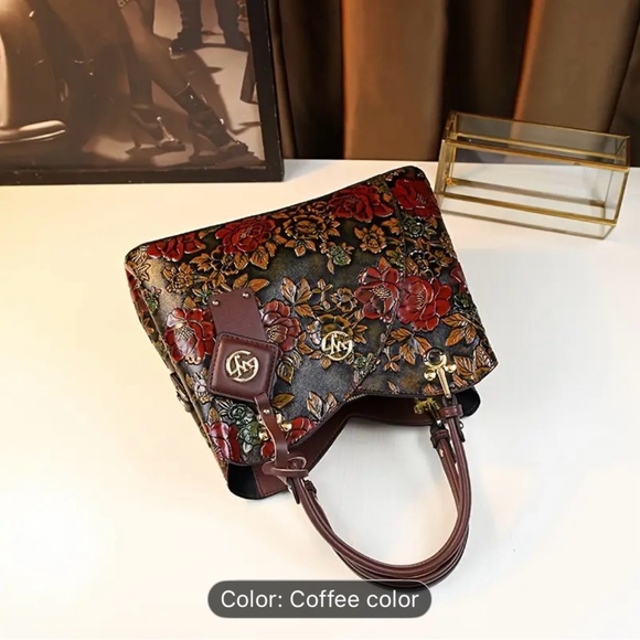 Floral Embossed Leather Shoulder Bag - Coffee - Picture 7 of 10